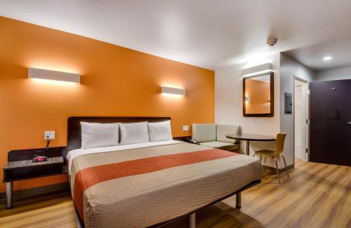 Tulsa Hotel | Motel 6-Tulsa, OK