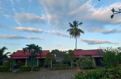 Lubok Buaya Hotel | Motel Aurora Damai