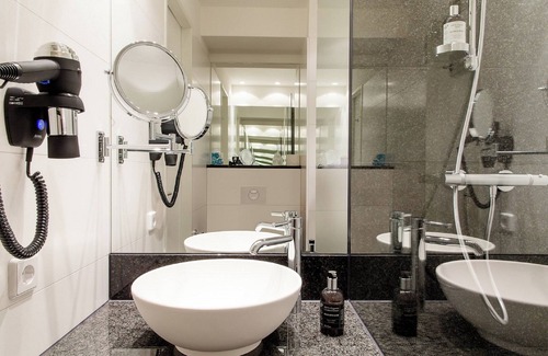 Altstadt-Nord Hotel | Motel One Köln - Mediapark