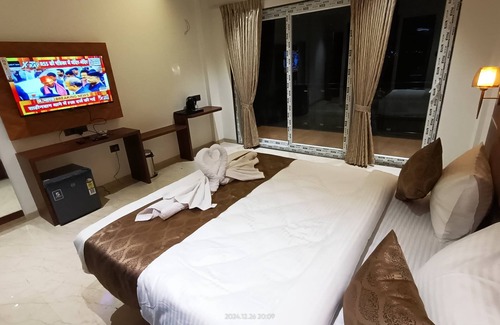 Bhilar Hotel | Mountain Berries Resort