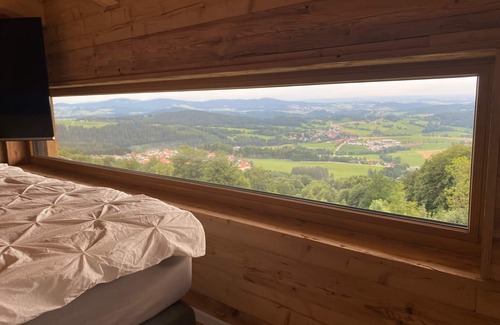 Grainet Ski Chalet | Mountain chalet view