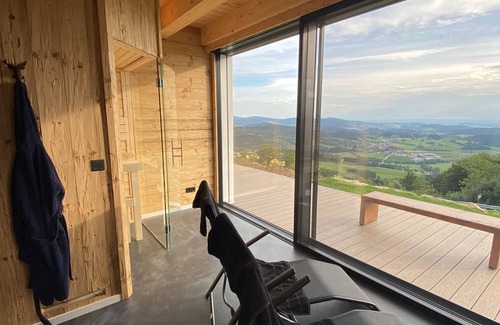Grainet Ski Chalet | Mountain chalet view