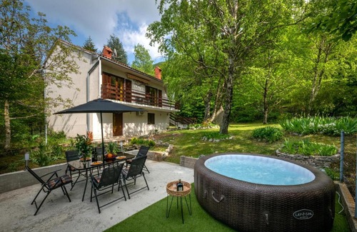 Vela Ucka House | Mountain house Emerald dream