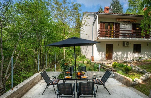Vela Ucka House | Mountain house Emerald dream