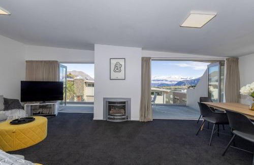 Wanaka Apartment | Mountain View Apartment