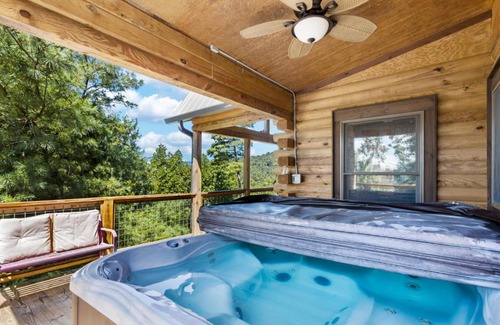 Lenoir House | Mountain View Retreat