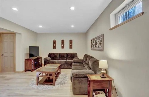 Gouldsboro Ski Chalet | Mountain View Chalet