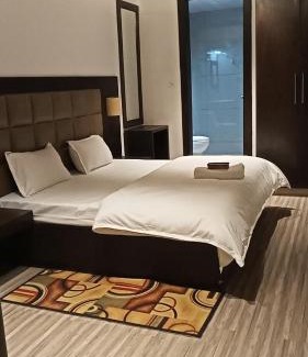 Bhimtal Hotel | Mountain woods view Bhowali