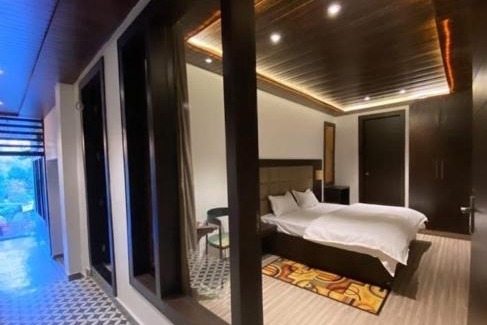 Bhimtal Hotel | Mountain woods view Bhowali