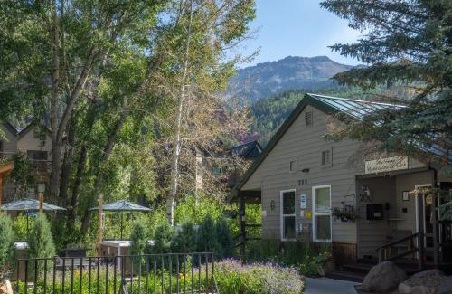 Telluride Hotel | Mountainside Inn 301 by Alpine Lodging Telluride