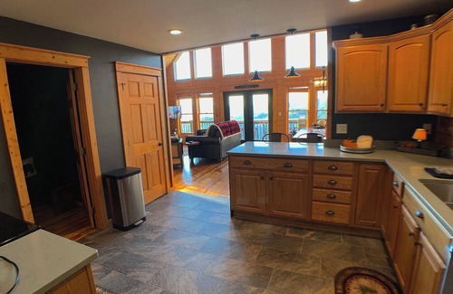 Wolf Laurel Cabin | Mountaintop Cabin 1.8 miles to Hatley Pointe Ski Resort