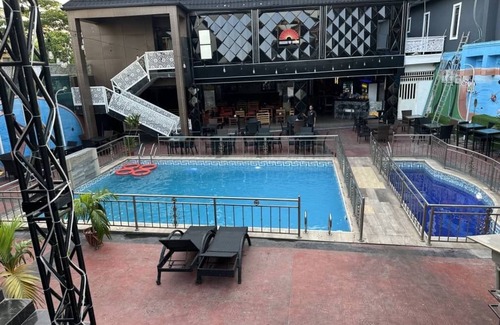 Ojodu Apartment | mountaintop suite and apartment