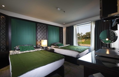 Nile River Luxor Boat Rental | Movenpick MS Darakum