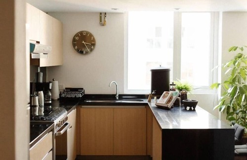 Colonia Cuauhtemoc Apartment | Mr. W | 2BR in Reforma Financial and Hotels Zone