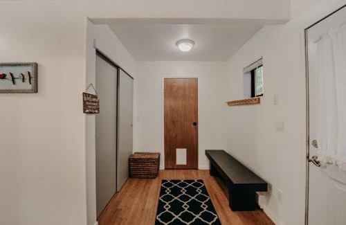 Glacier House | Mt, Baker Rim Cabin 52 - Hot Tub - Wi-Fi - Pets Ok