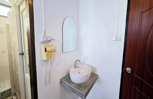 Talat Yai Hotel | Mt Friend Home