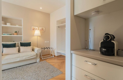 Como Apartment | MT Studio by Rent All Como
