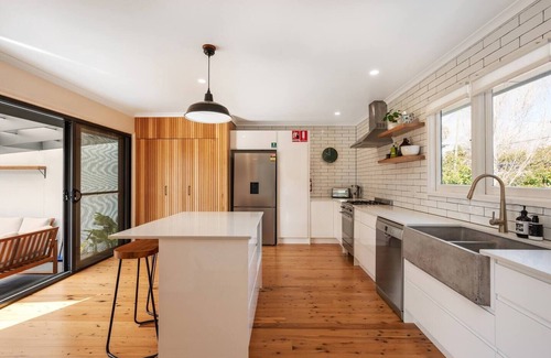 Central Mudgee Cottage | Mudgee Burrow Nordic Cottage Chic in Town