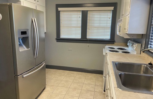 Athens House | Multi bedroom house in Athens on Milledge Avenue