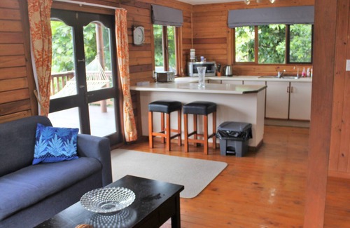 Ngatangiia House | Muri Vista Villa's Villa # 1