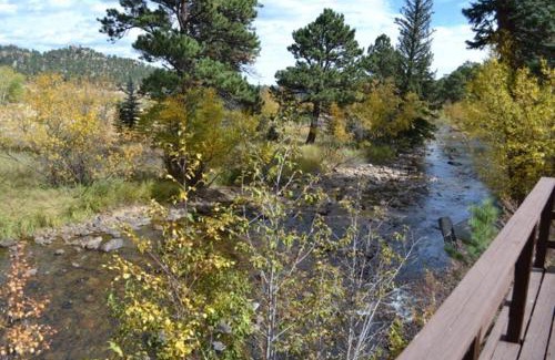 Estes Park House | Murphy's Riverside Cottage