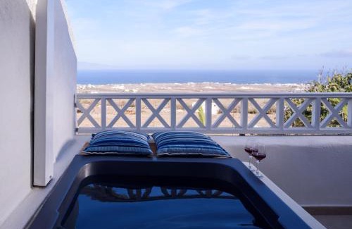 Oia Apartment | Muses Cycladic Suites