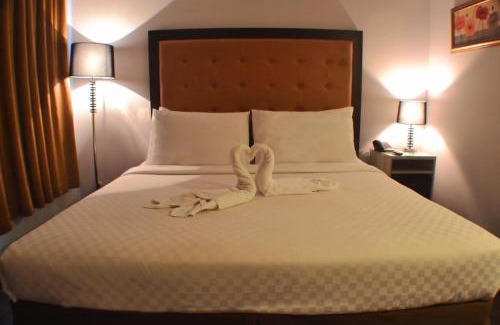 Cipete Selatan Hotel | MV Orienchi