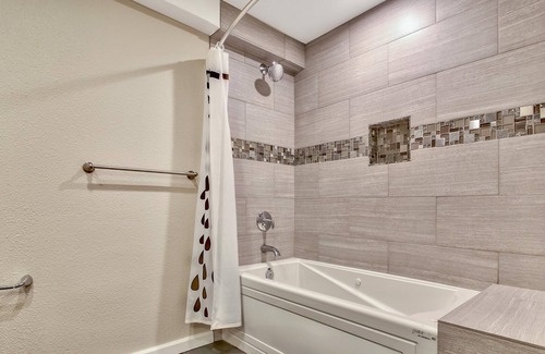 Tahoe Village House | Mv3: Lake View Ski Bear Lodge