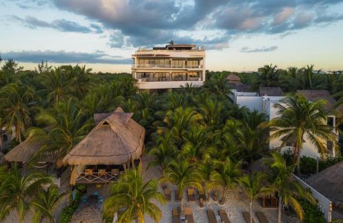 Villa Juarez Hotel | Mvngata Beach Hotel