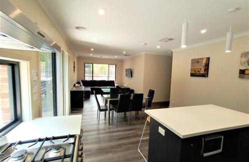 Albury House | My Place in Albury