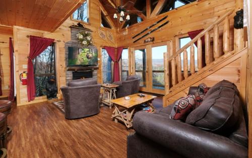 Gatlinburg - Pigeon Forge Villa | My Runaway Wagon Retreat