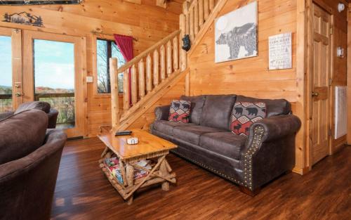 Gatlinburg - Pigeon Forge Villa | My Runaway Wagon Retreat