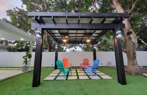 Flagami House | My Tropical Paradise in Miami