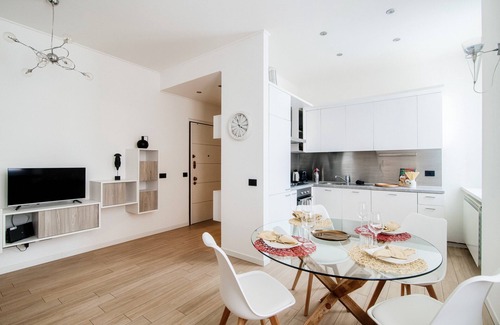 Cernobbio Apartment | MyHomeInComo - Promenade