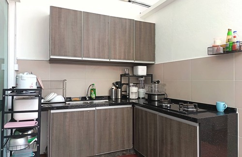 Downtown George Town House | myRoom at 11 J Adams