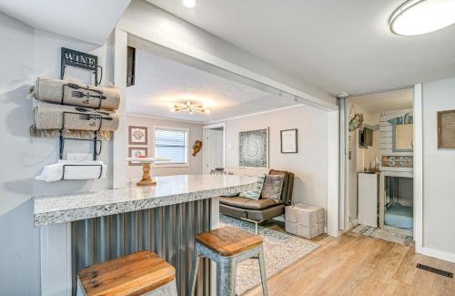 Myrtle Beach House | Myrtle Beach Coastal Cabana with Resort Amenities!