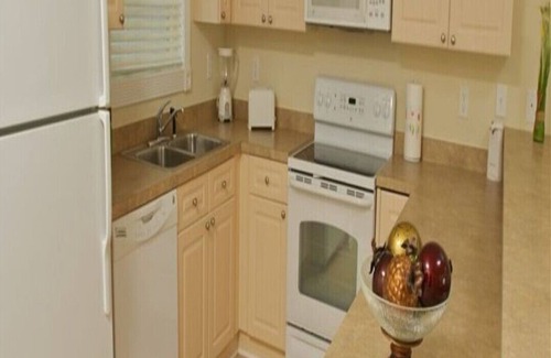 Central Myrtle Beach Villa | Myrtlewood 2BR/2BA condo, just 5 minutes drive to Broadway at the Beach
