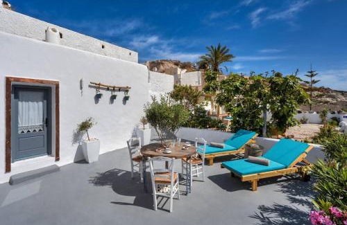 Messaria Villa | Mystagoge Retreat with subterranean pool/jacuzzi