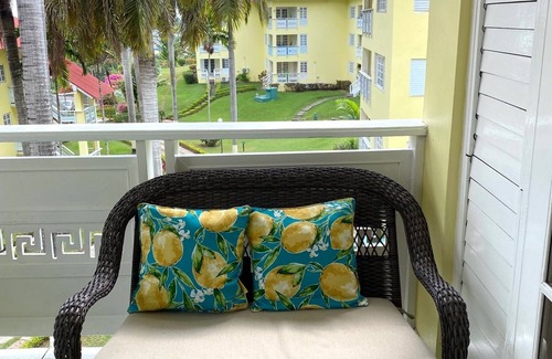Ocho Rios Villa | Mystic Ridge Resort Apt 57