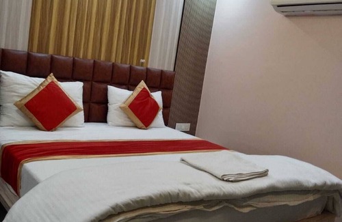 Danapur Hotel | N.s Hotel Banquet & Cafe By GRB