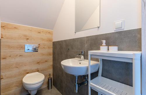 Bialogora House | Na Fali Domki Letniskowe