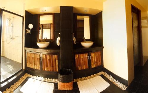 Hinoba-an Resort | Nabulao Beach Resort