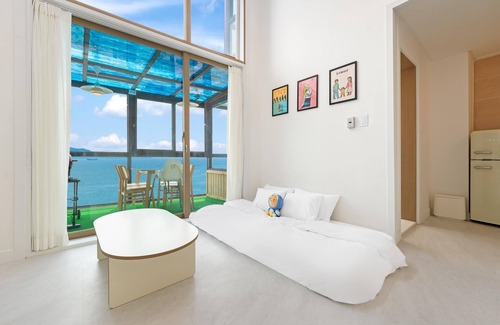 Namhae House | Namhae Himom kis spa Pension Black