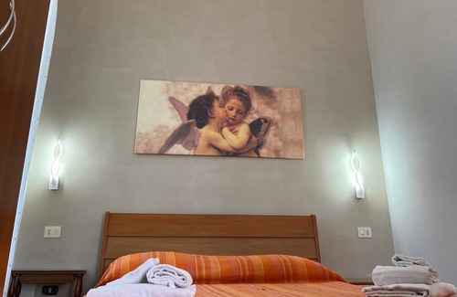 Naples City Centre Apartment | NAPLES HISTORICAL CENTER APARTMENT, IN VIA DUOMO!