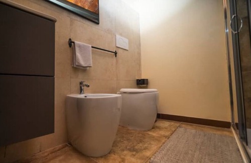 Old Town Apartment | Napoleon Suite - Modena Center