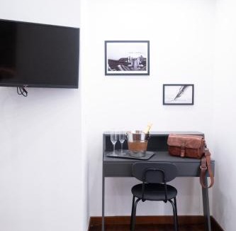 Naples City Centre Bed & Breakfast | Napoli Factory Guest House