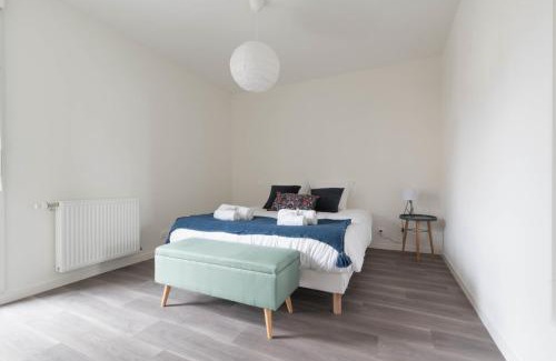 Nord - Gare Apartment | NATHAN - Appartement proche gare arrivée 2424