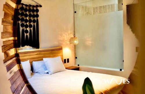 La Veleta Apartment | Natural Lighted Boho Chic Studio with Private Pool by Waves