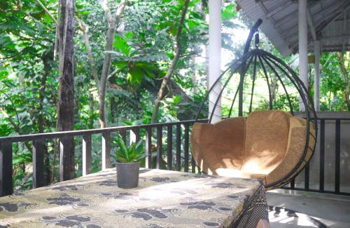 Embilipitiya Cabin | Nature Glow Cottage