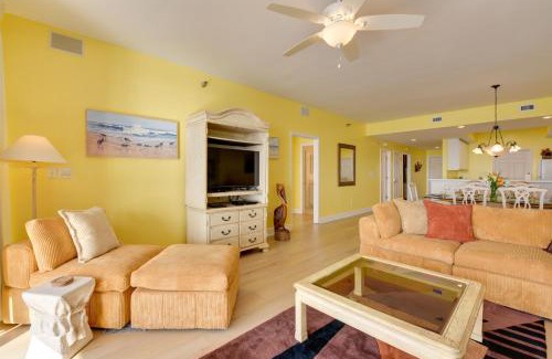 Navarre Beach Apartment | Navarre Condo with Beach Access and Ocean Views!